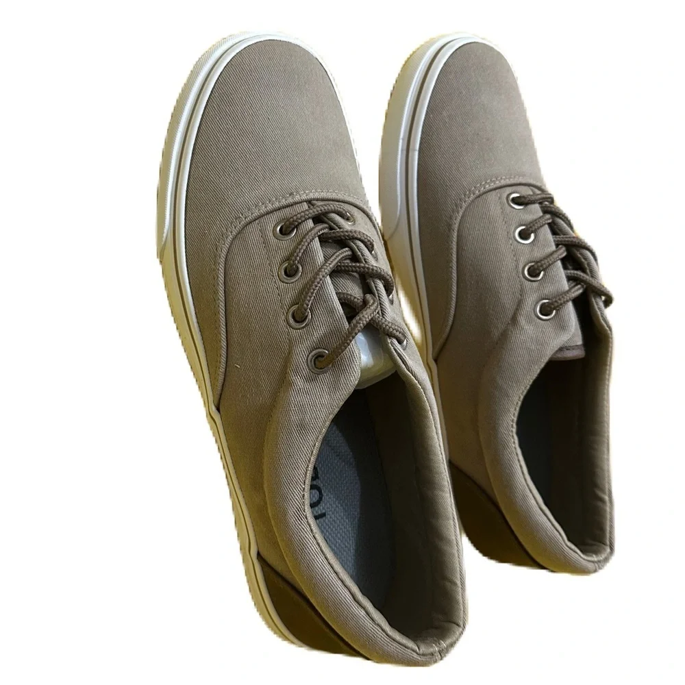 Men's Khaki Classic Low Top Shoes Canvas Fashion Sneaker with Soft Insole Causal